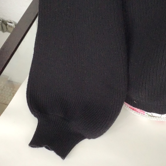 DO+BE Black Cold Shoulder Knit Pullover - Picture 6 of 8